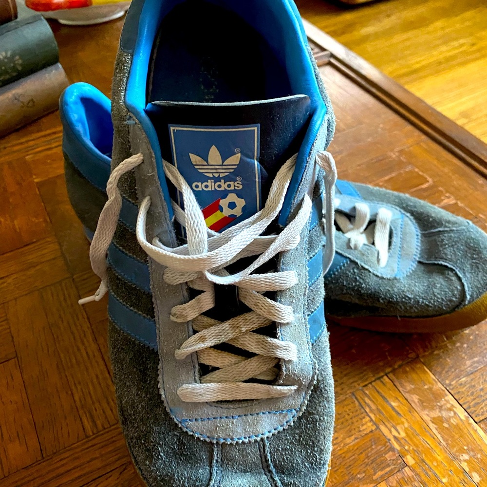 EUC Adidas Men’s 3 Stripe Limited Edition